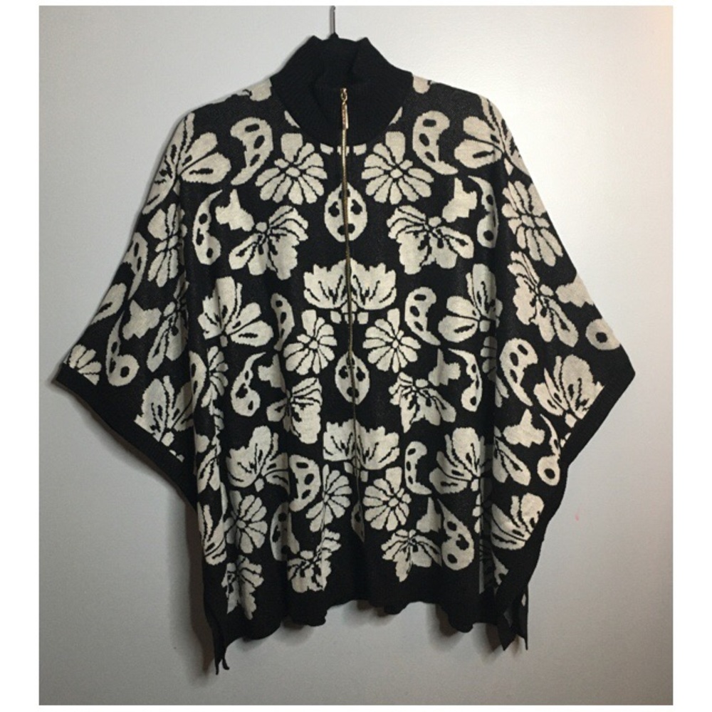 Black River Zippered Poncho with sleeves